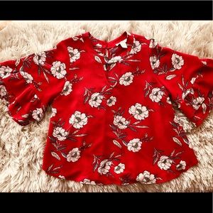 Urban Romantics red top w/ key hole front & back.